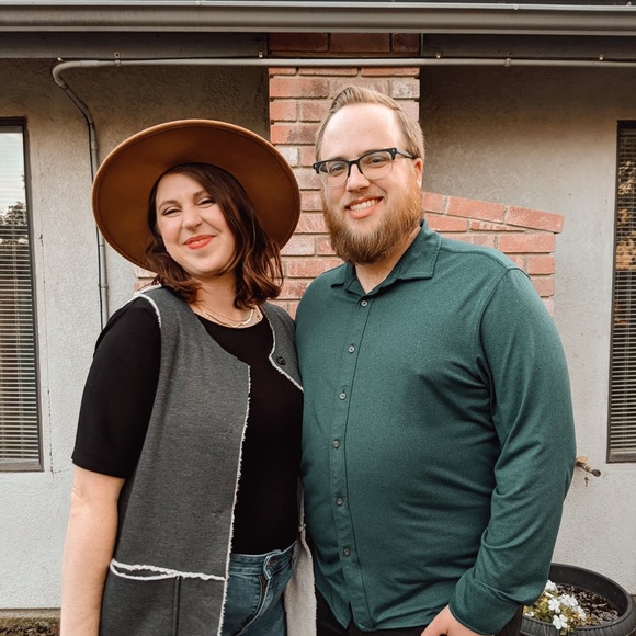 Wide-brim Hat in Camel π - Picture 8 of 9
